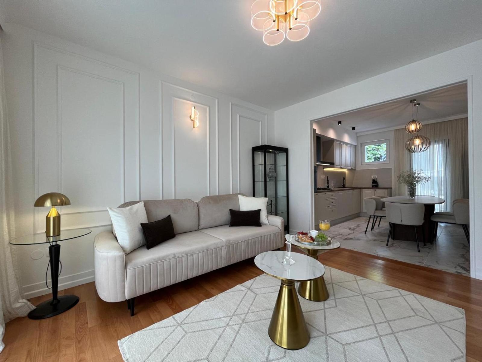Lux Garden Luxury 2 Apartment *